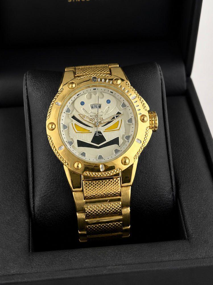 Luxury Gold Designer Analog Statement Watch