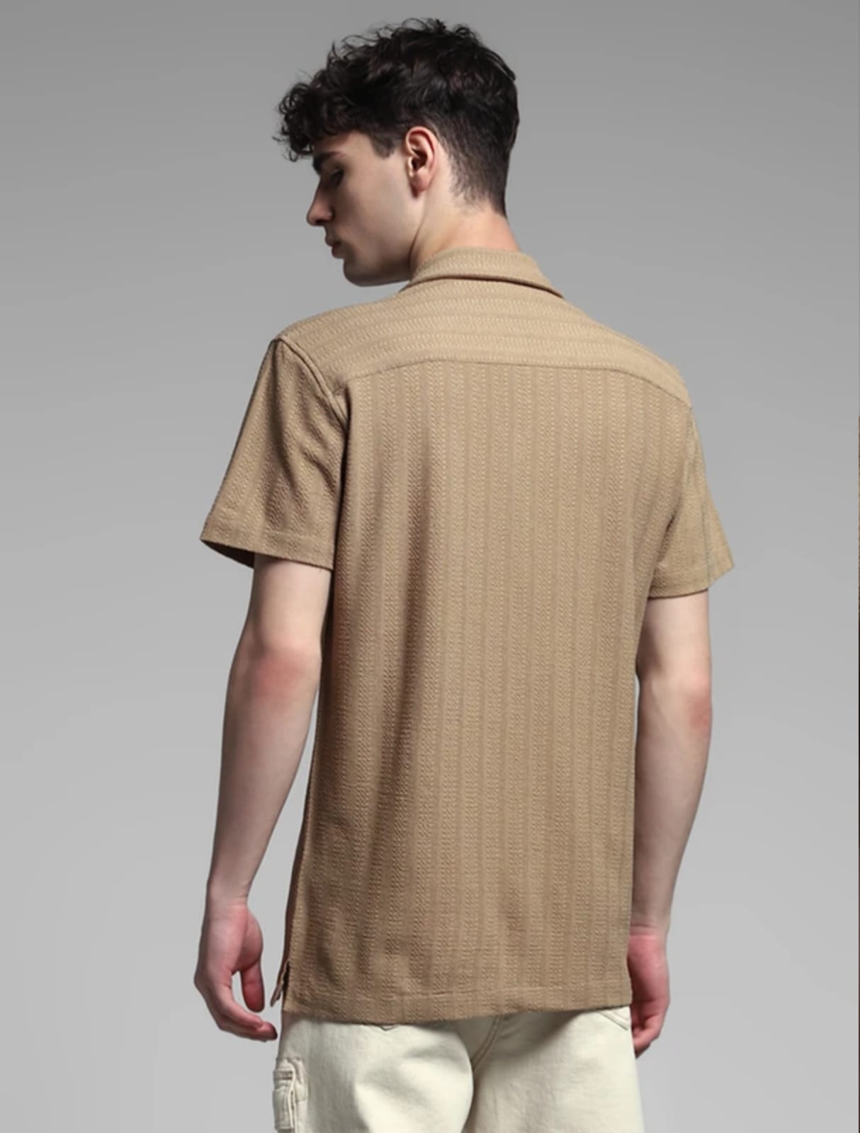 short sleeve shirt